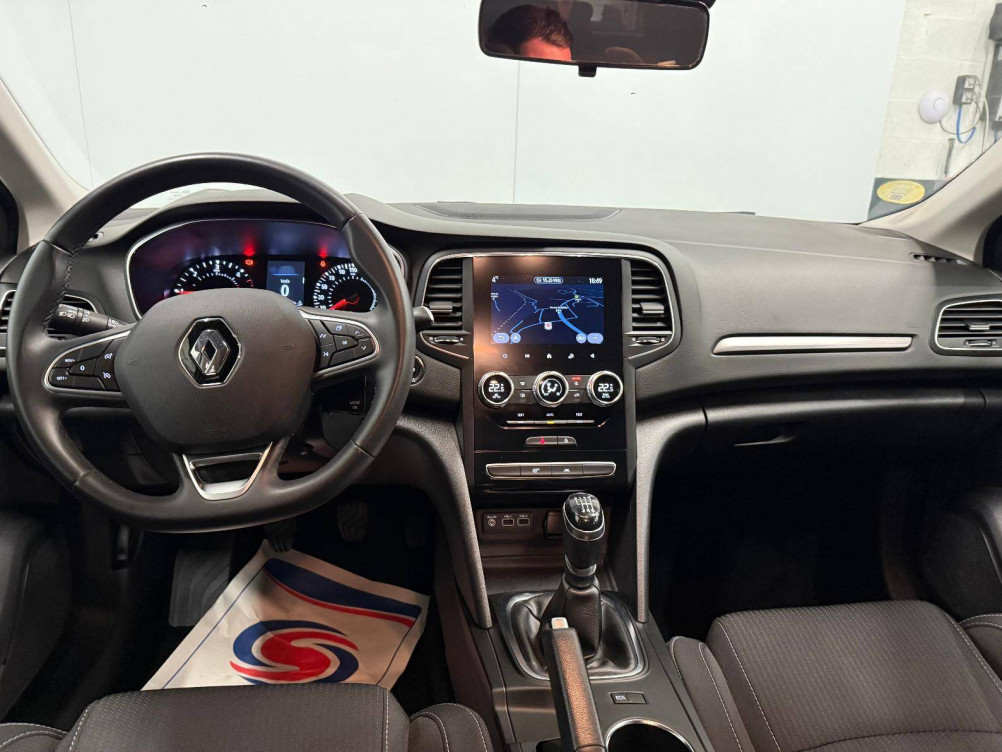 Acheter Renault Megane 4 Mégane IV Berline Blue dCi 115 - 21N Business 5p occasion dans les concessions du Groupe Faurie