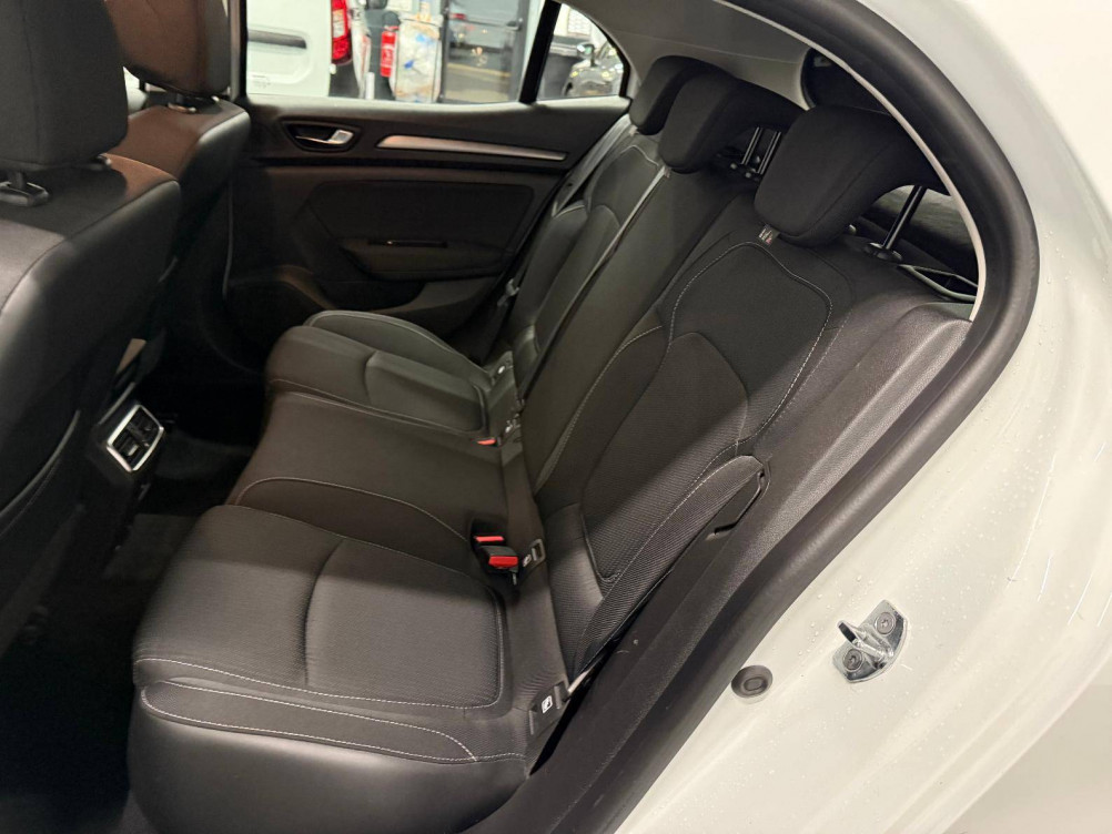 Acheter Renault Megane 4 Mégane IV Berline Blue dCi 115 - 21N Business 5p occasion dans les concessions du Groupe Faurie