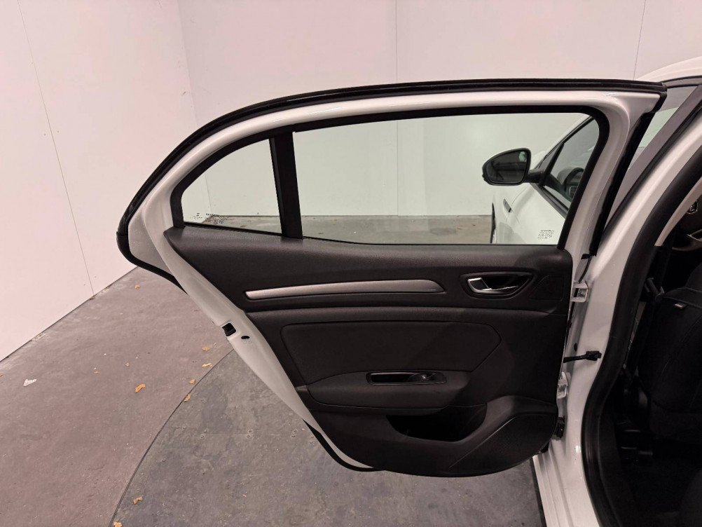 Acheter Renault Megane 4 Mégane IV Berline Blue dCi 115 - 21N Business 5p occasion dans les concessions du Groupe Faurie