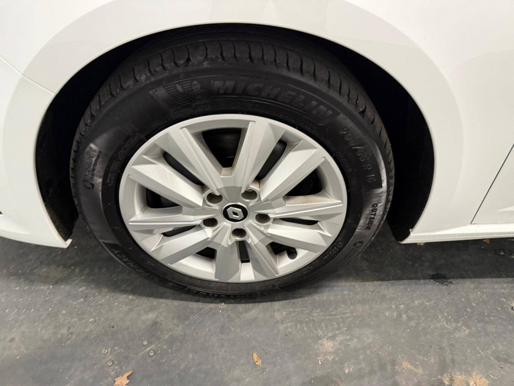 Acheter Renault Megane 4 Mégane IV Berline Blue dCi 115 - 21N Business 5p occasion dans les concessions du Groupe Faurie