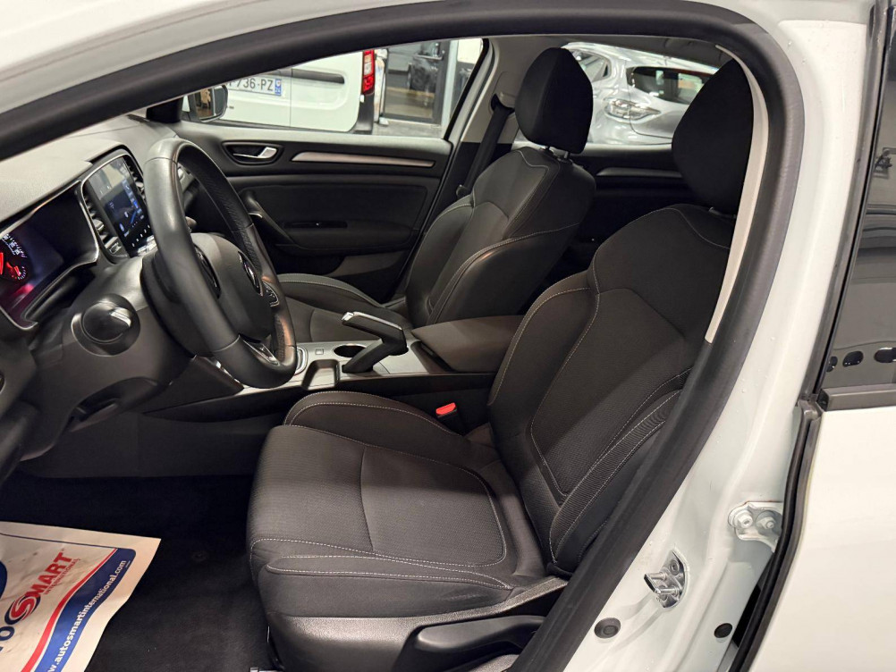 Acheter Renault Megane 4 Mégane IV Berline Blue dCi 115 - 21N Business 5p occasion dans les concessions du Groupe Faurie