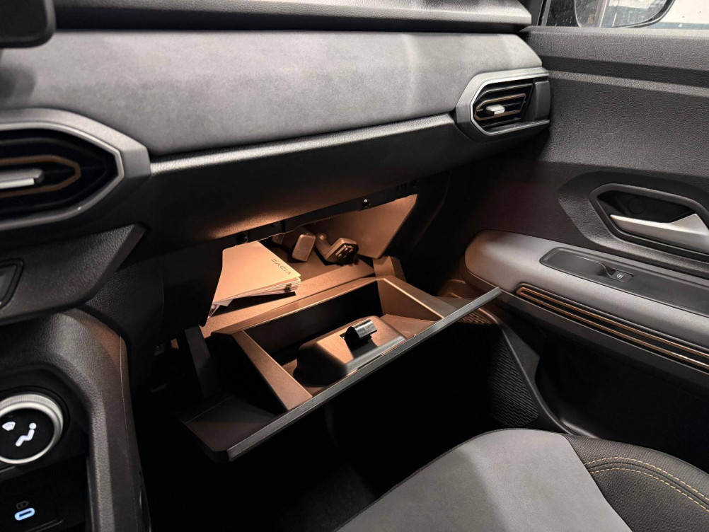 Acheter Dacia Jogger Jogger ECO-G 100 7 places GSR2 Extreme + 5p occasion dans les concessions du Groupe Faurie