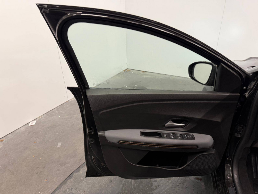 Acheter Dacia Jogger Jogger ECO-G 100 7 places GSR2 Extreme + 5p occasion dans les concessions du Groupe Faurie