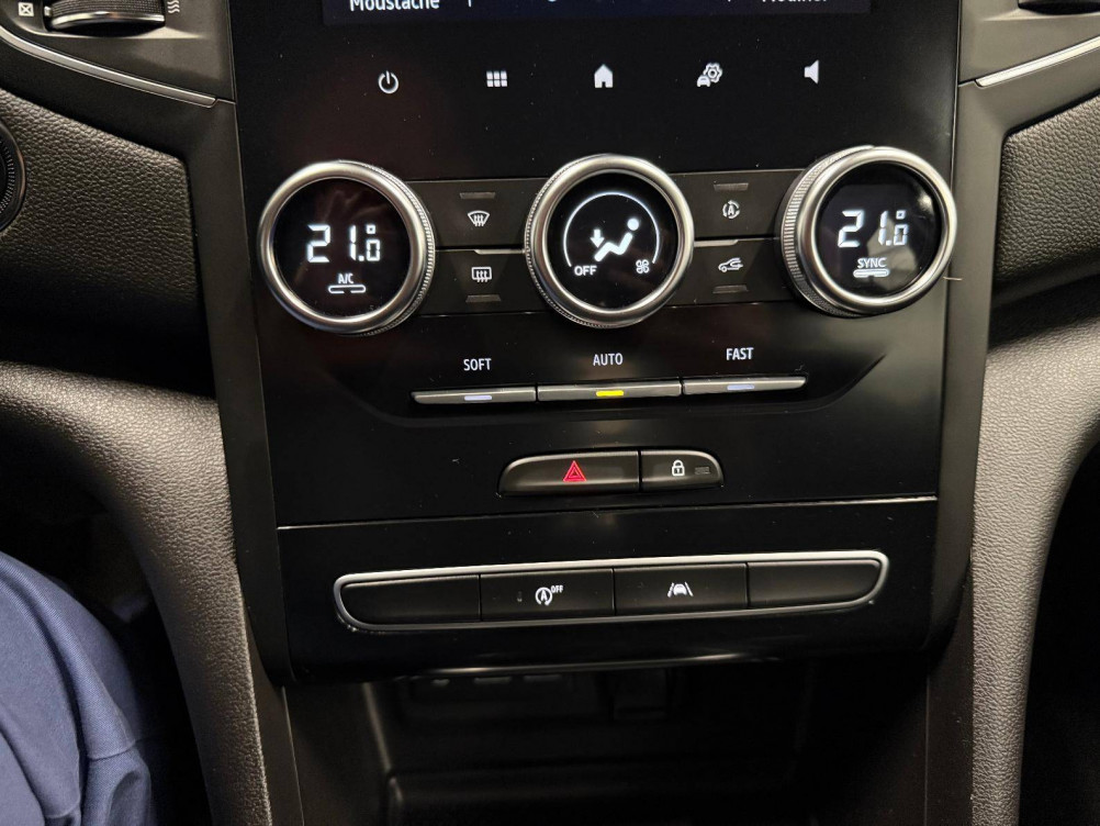 Acheter Renault Megane 4 Mégane IV Berline Blue dCi 115 - 21N Business 5p occasion dans les concessions du Groupe Faurie