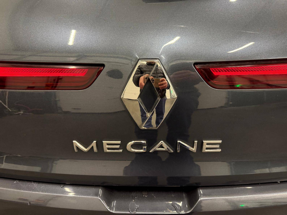 Acheter Renault Megane 4 Mégane IV Berline Blue dCi 115 - 21N Business 5p occasion dans les concessions du Groupe Faurie