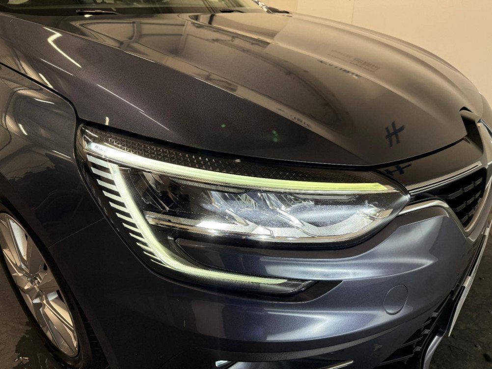 Acheter Renault Megane 4 Mégane IV Berline Blue dCi 115 - 21N Business 5p occasion dans les concessions du Groupe Faurie