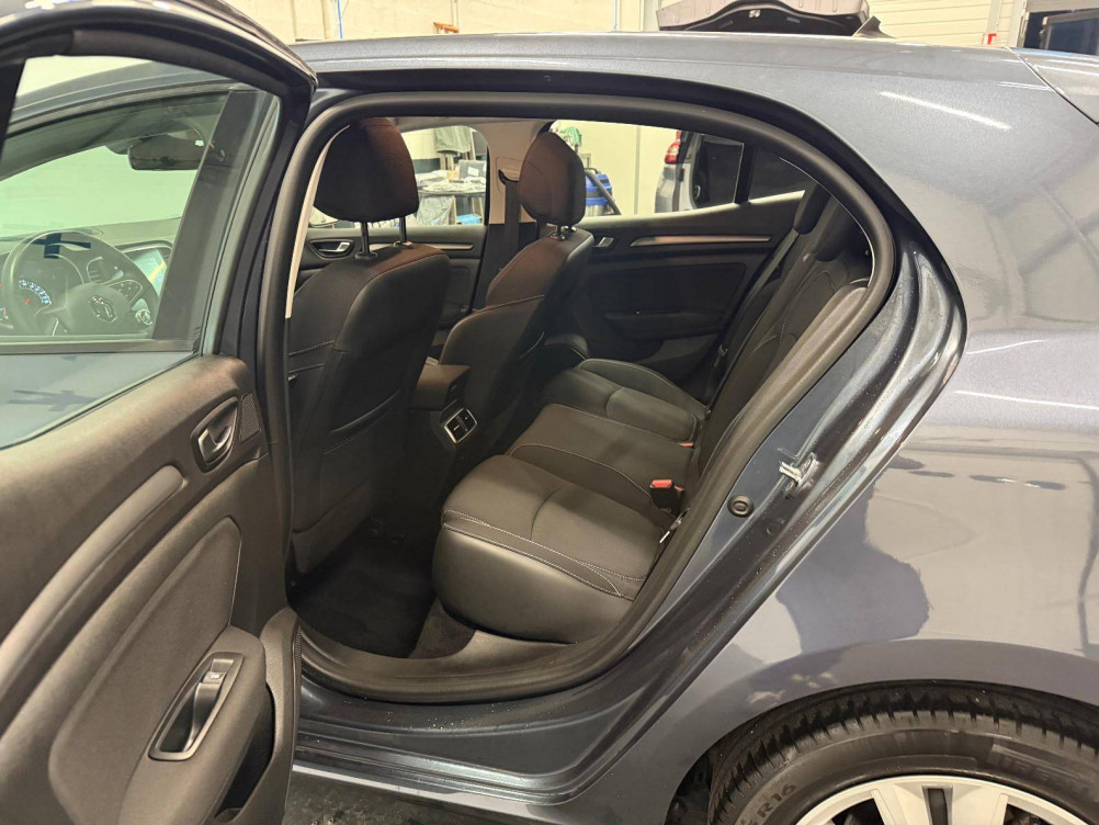 Acheter Renault Megane 4 Mégane IV Berline Blue dCi 115 - 21N Business 5p occasion dans les concessions du Groupe Faurie