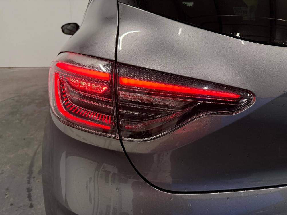 Acheter Renault Clio 5 Clio E-Tech full hybrid 145 ch GSR2 Esprit Alpine 5p occasion dans les concessions du Groupe Faurie