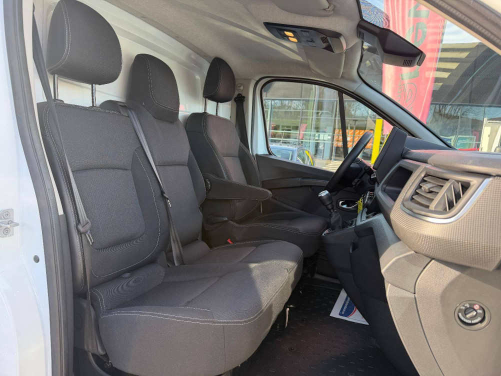 Acheter Renault Trafic 3 TRAFIC FGN L1H1 2800 KG BLUE DCI 130 GRAND CONFORT 4p occasion dans les concessions du Groupe Faurie