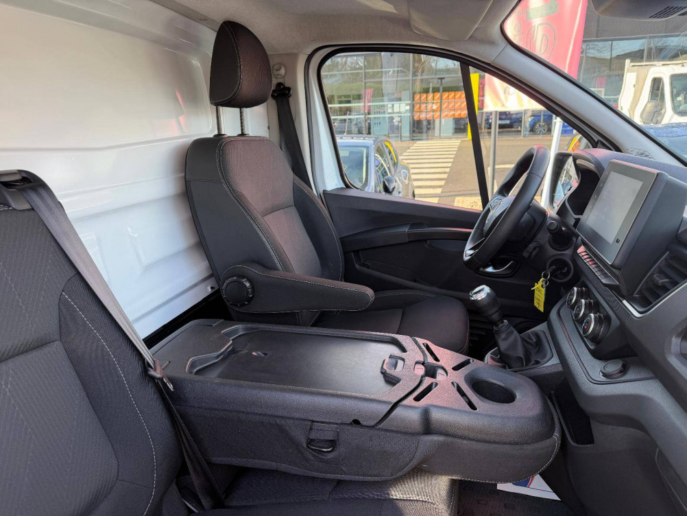 Acheter Renault Trafic 3 TRAFIC FGN L1H1 2800 KG BLUE DCI 130 GRAND CONFORT 4p occasion dans les concessions du Groupe Faurie