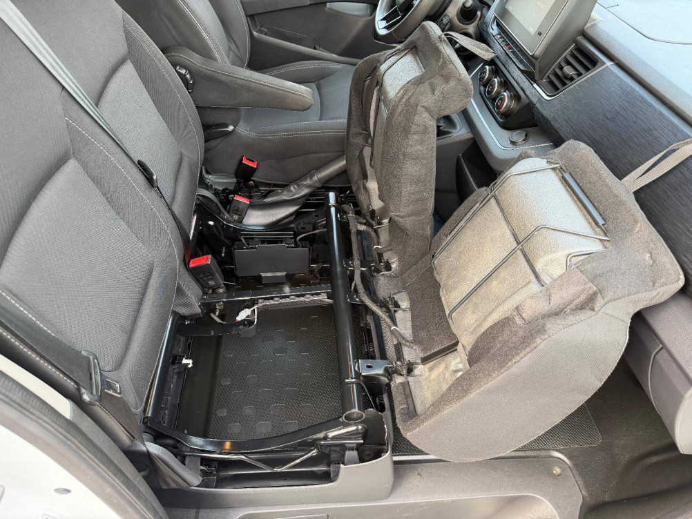 Acheter Renault Trafic 3 TRAFIC CA L2H1 3000 KG BLUE DCI 130 GRAND CONFORT 4p occasion dans les concessions du Groupe Faurie