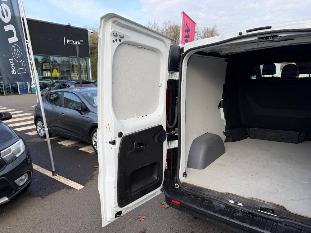 Acheter Renault Trafic 3 TRAFIC CA L2H1 3000 KG BLUE DCI 130 GRAND CONFORT 4p occasion dans les concessions du Groupe Faurie