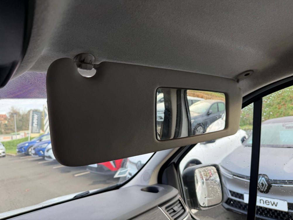 Acheter Renault Trafic 3 TRAFIC CA L2H1 3000 KG BLUE DCI 130 GRAND CONFORT 4p occasion dans les concessions du Groupe Faurie