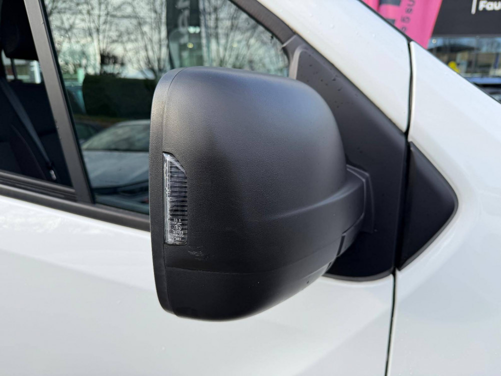 Acheter Renault Trafic 3 TRAFIC CA L2H1 3000 KG BLUE DCI 130 GRAND CONFORT 4p occasion dans les concessions du Groupe Faurie