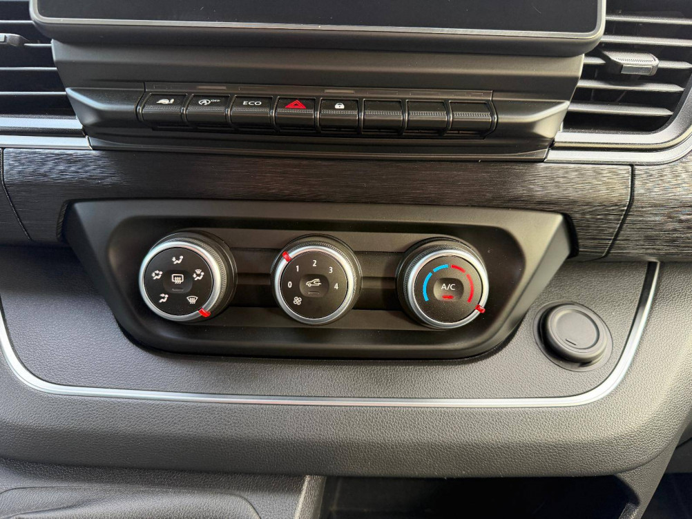 Acheter Renault Trafic 3 TRAFIC CA L2H1 3000 KG BLUE DCI 130 GRAND CONFORT 4p occasion dans les concessions du Groupe Faurie