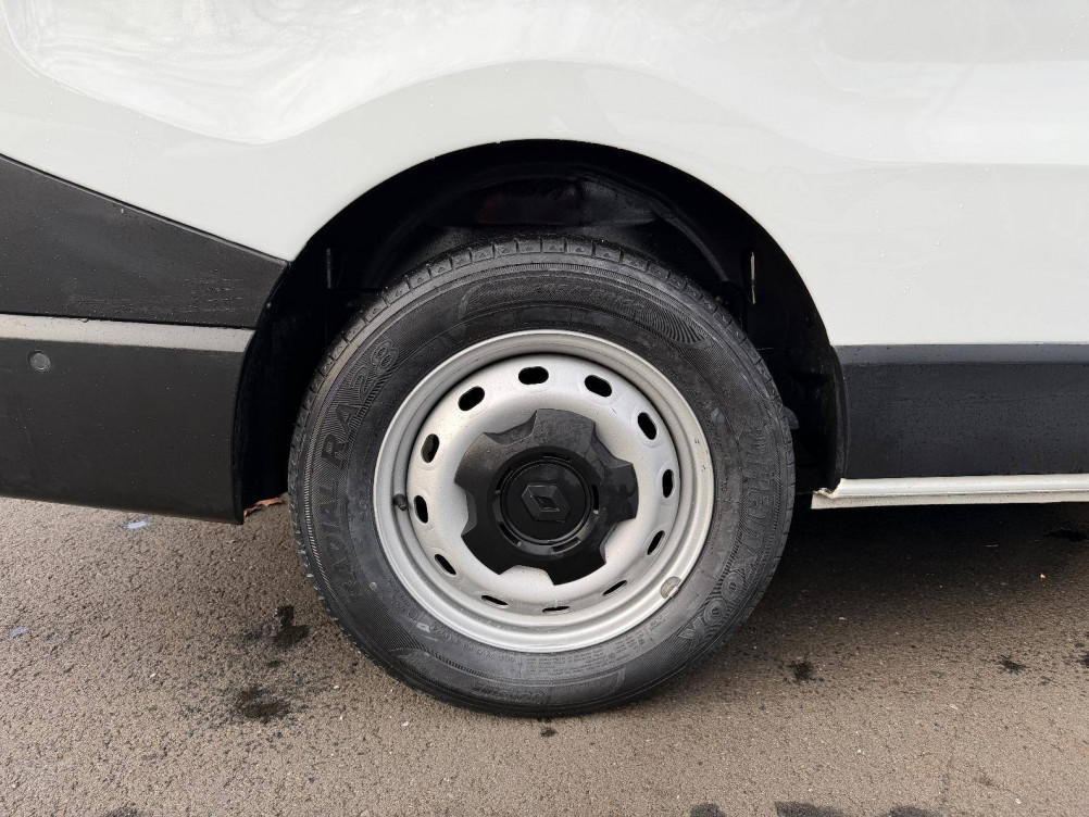 Acheter Renault Trafic 3 TRAFIC CA L2H1 3000 KG BLUE DCI 130 GRAND CONFORT 4p occasion dans les concessions du Groupe Faurie