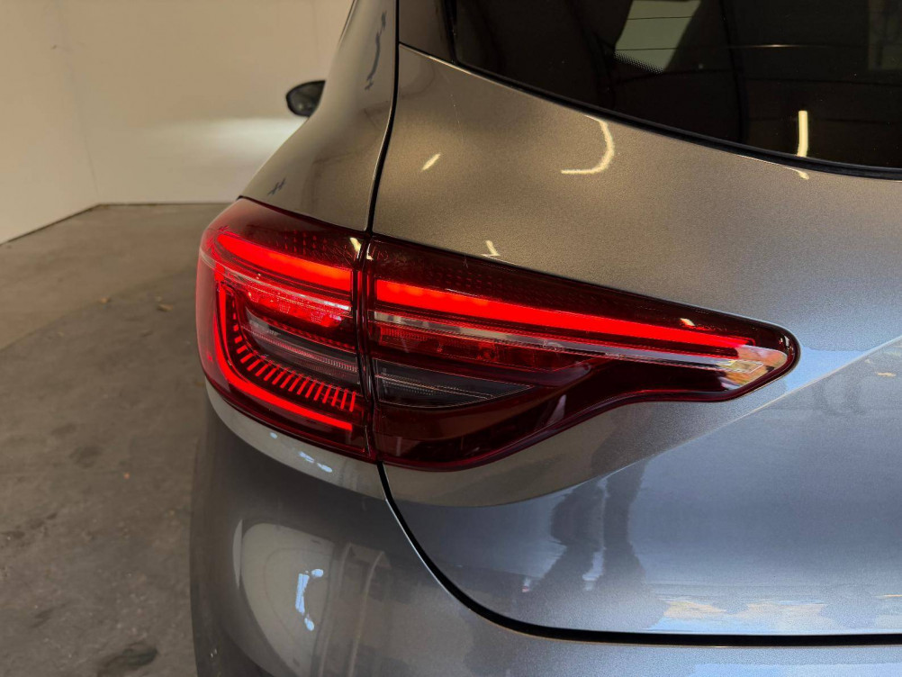 Acheter Renault Clio 5 Clio E-Tech full hybrid 145 Engineered 5p occasion dans les concessions du Groupe Faurie