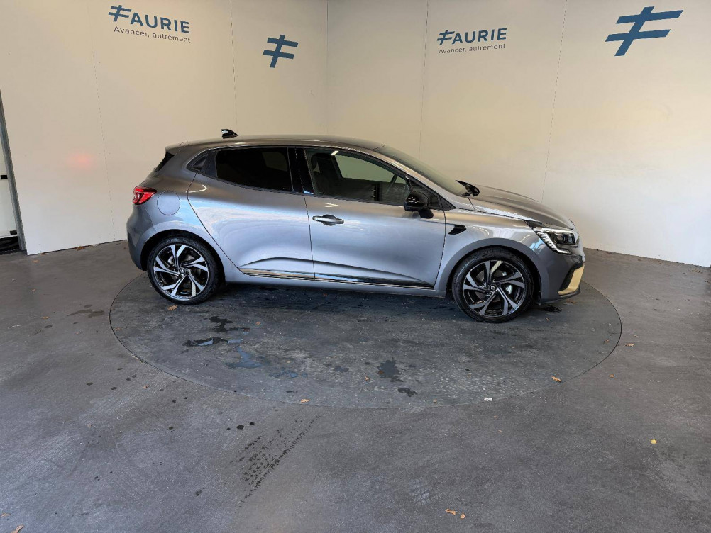 Acheter Renault Clio 5 Clio E-Tech full hybrid 145 Engineered 5p occasion dans les concessions du Groupe Faurie