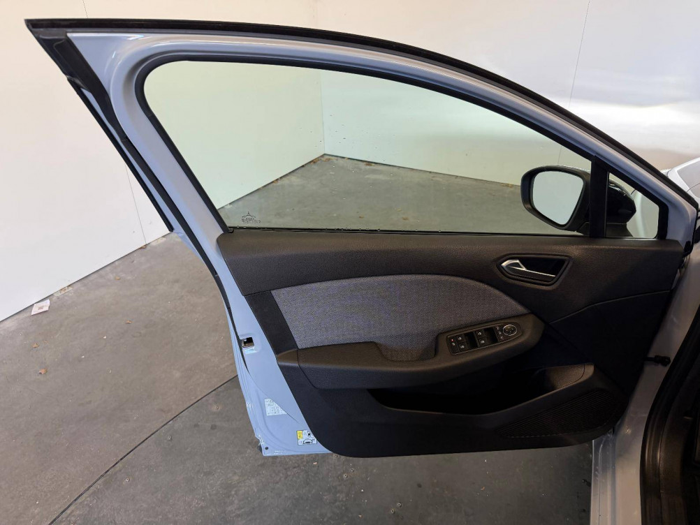 Acheter Renault Clio 5 Clio E-Tech full hybrid 145 Techno 5p occasion dans les concessions du Groupe Faurie