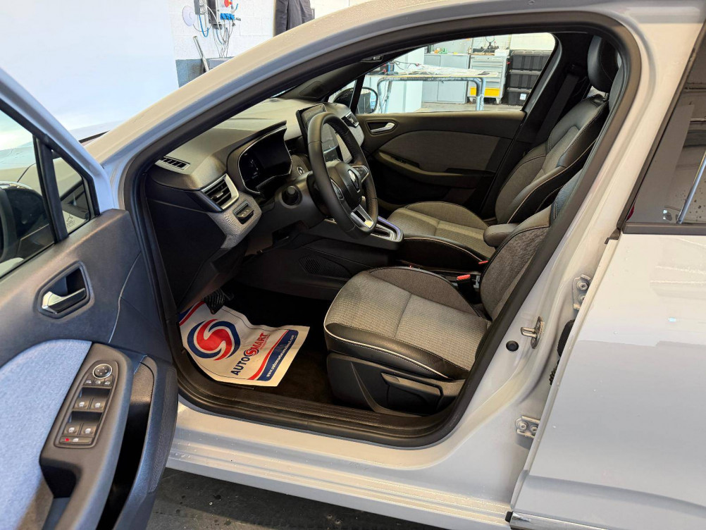 Acheter Renault Clio 5 Clio E-Tech full hybrid 145 Techno 5p occasion dans les concessions du Groupe Faurie