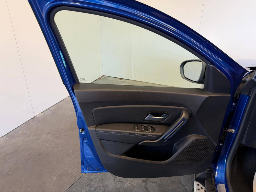 Acheter Dacia Duster Duster TCe 130 FAP 4x2 15 ans 5p occasion dans les concessions du Groupe Faurie