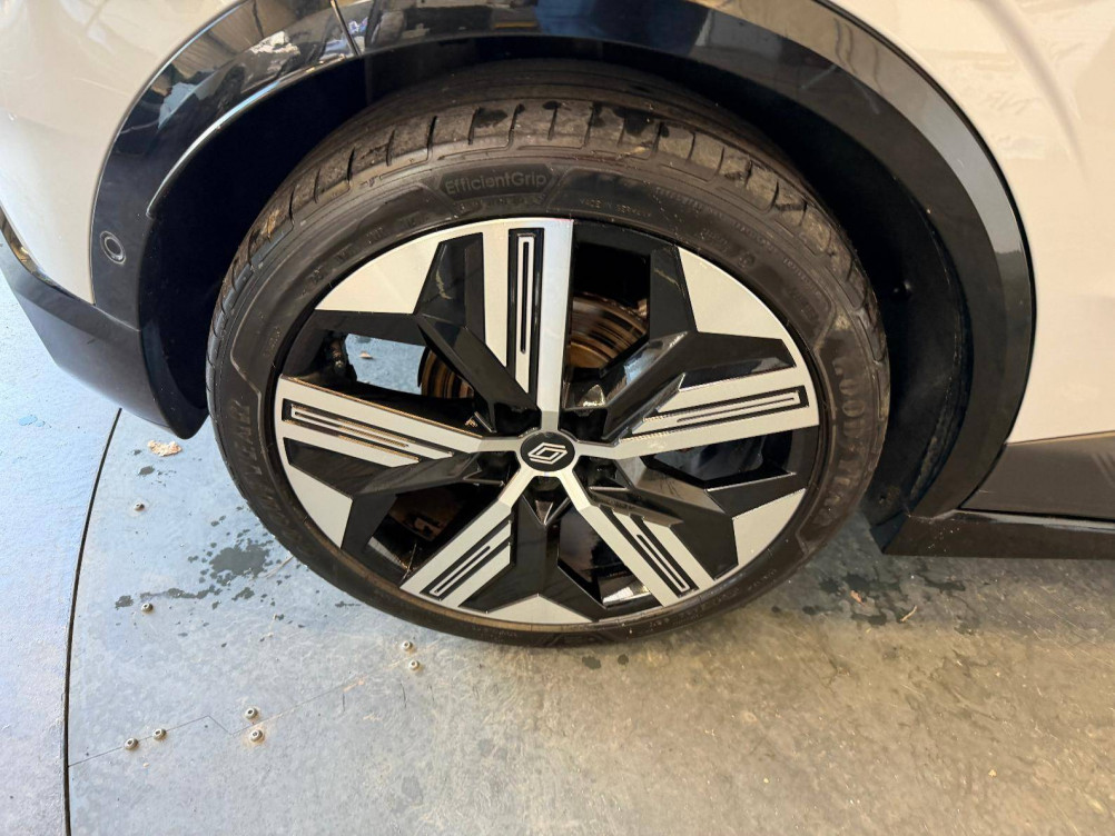 Acheter Renault Megane E-Tech Megane E-Tech EV60 220 ch super charge Iconic 5p occasion dans les concessions du Groupe Faurie