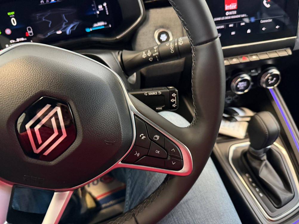 Acheter Renault Clio 5 Clio E-Tech full hybrid 145 Techno 5p occasion dans les concessions du Groupe Faurie