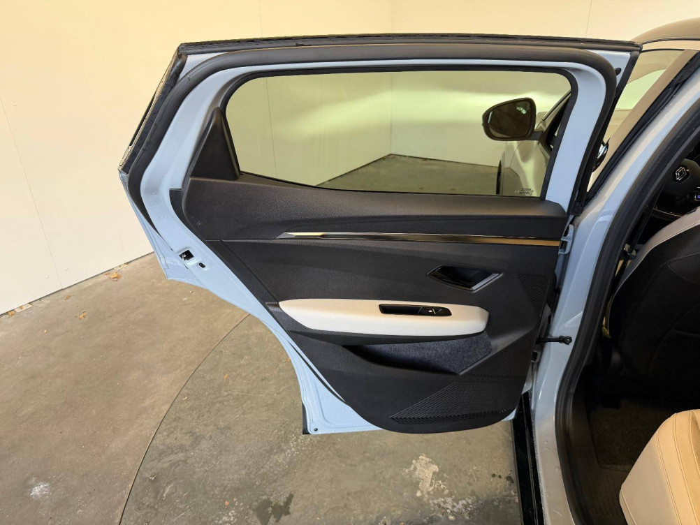 Acheter Renault Megane E-Tech Megane E-Tech EV60 220 ch super charge Iconic 5p occasion dans les concessions du Groupe Faurie