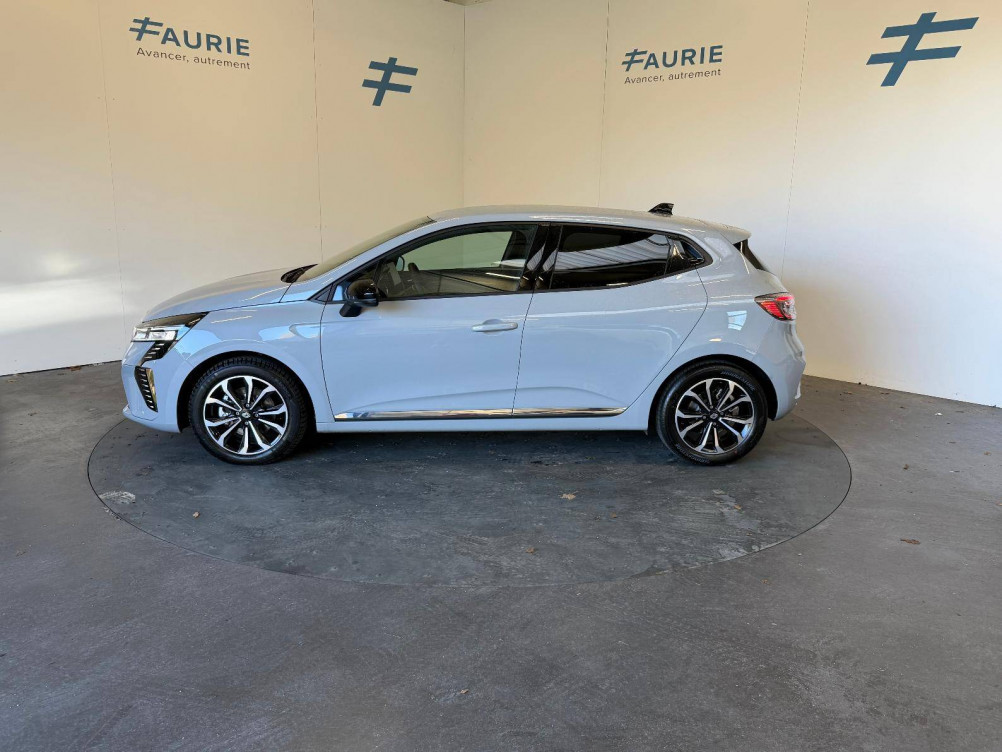 Acheter Renault Clio 5 Clio E-Tech full hybrid 145 Techno 5p occasion dans les concessions du Groupe Faurie