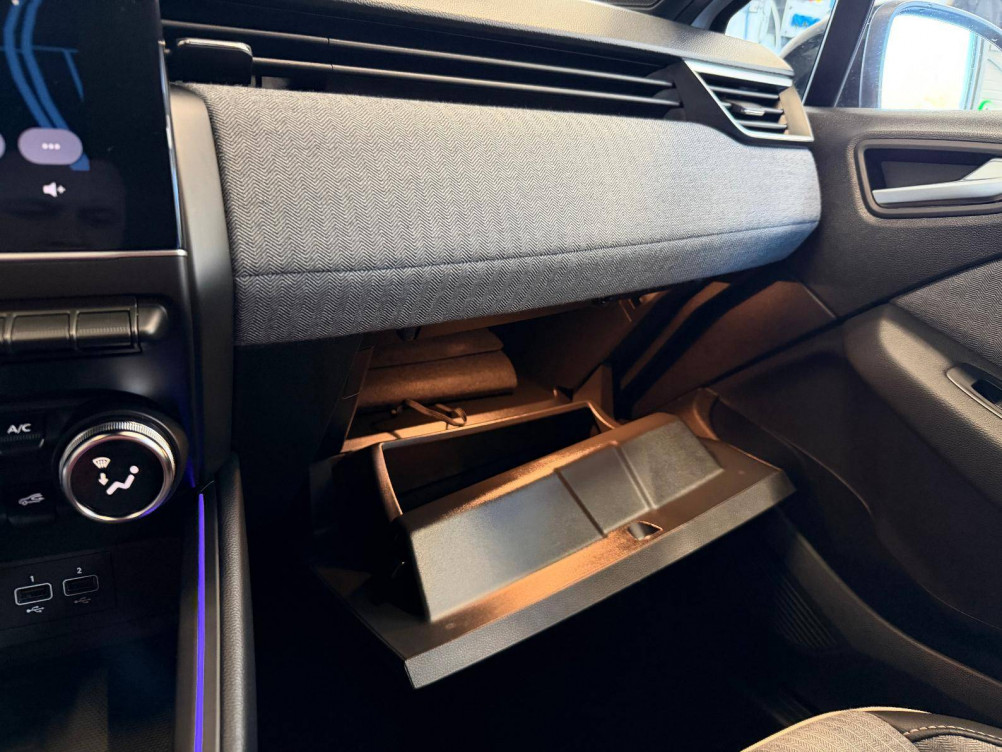 Acheter Renault Clio 5 Clio E-Tech full hybrid 145 Techno 5p occasion dans les concessions du Groupe Faurie