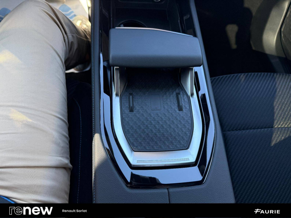 Acheter Renault Espace 6 Espace E-Tech hybrid 200 esprit Alpine 5p occasion dans les concessions du Groupe Faurie