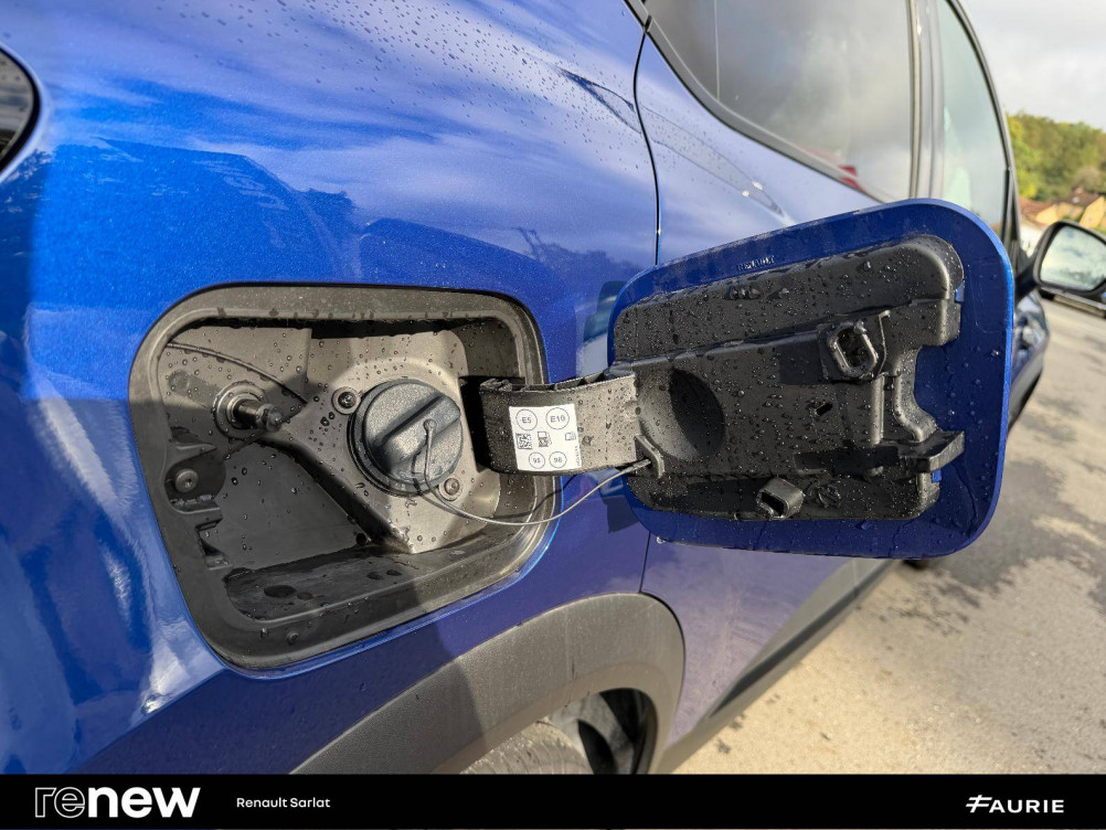 Acheter Renault Captur 2 Captur E-Tech full hybrid 145 ch esprit Alpine 5p occasion dans les concessions du Groupe Faurie