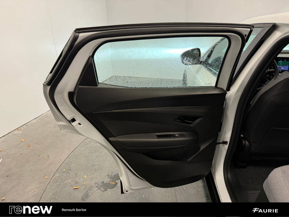 Acheter Renault Megane E-Tech Megane E-Tech EV40 130ch standard charge Equilibre 5p occasion dans les concessions du Groupe Faurie