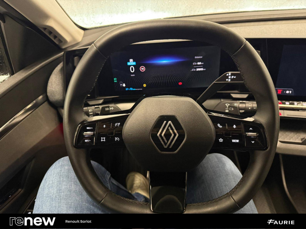 Acheter Renault Megane E-Tech Megane E-Tech EV40 130ch standard charge Equilibre 5p occasion dans les concessions du Groupe Faurie