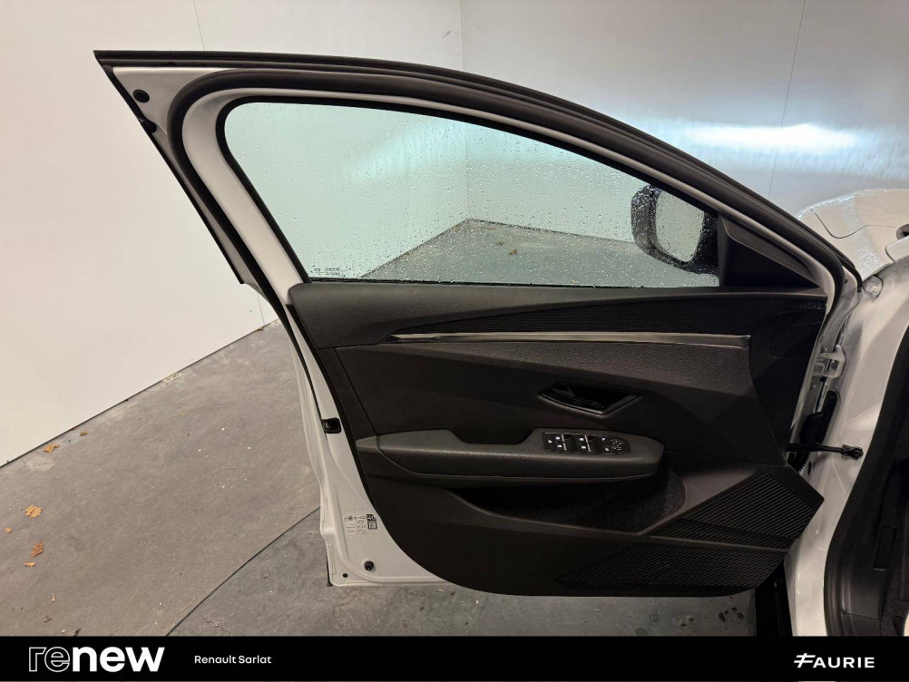 Acheter Renault Megane E-Tech Megane E-Tech EV40 130ch standard charge Equilibre 5p occasion dans les concessions du Groupe Faurie