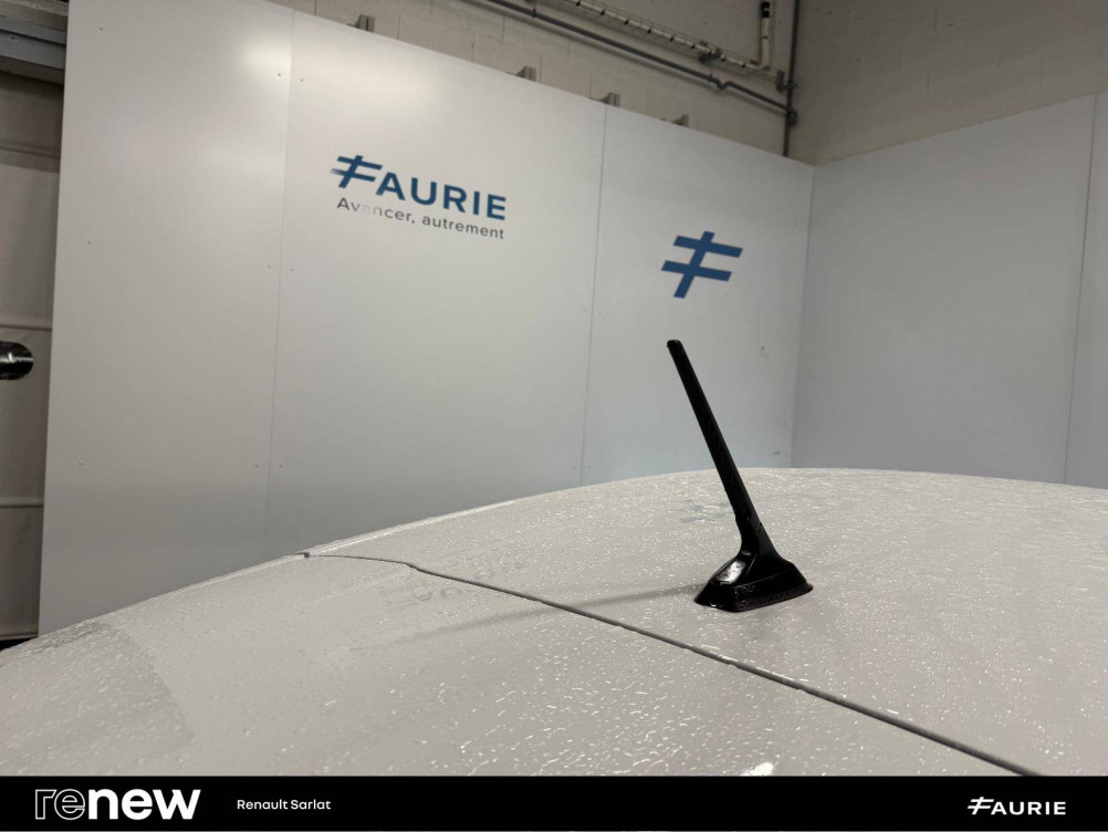 Acheter Renault Megane E-Tech Megane E-Tech EV40 130ch standard charge Equilibre 5p occasion dans les concessions du Groupe Faurie