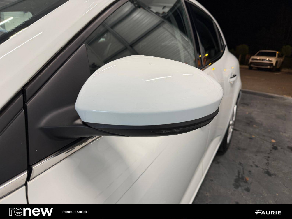 Acheter Renault Megane 4 Mégane IV Berline Blue dCi 115 EDC Business 5p occasion dans les concessions du Groupe Faurie