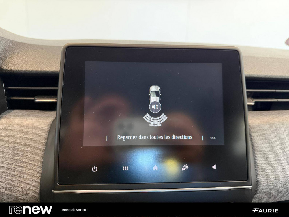 Acheter Renault Clio 5 Clio E-Tech full hybrid 145 Evolution 5p occasion dans les concessions du Groupe Faurie
