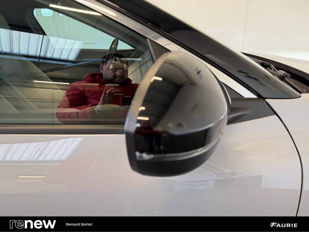 Acheter Renault Megane E-Tech Megane E-Tech EV60 220 ch super charge Iconic 5p occasion dans les concessions du Groupe Faurie