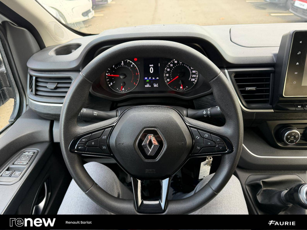 Acheter Renault Trafic 3 TRAFIC CA L2H1 3000 KG BLUE DCI 130 GRAND CONFORT 4p occasion dans les concessions du Groupe Faurie