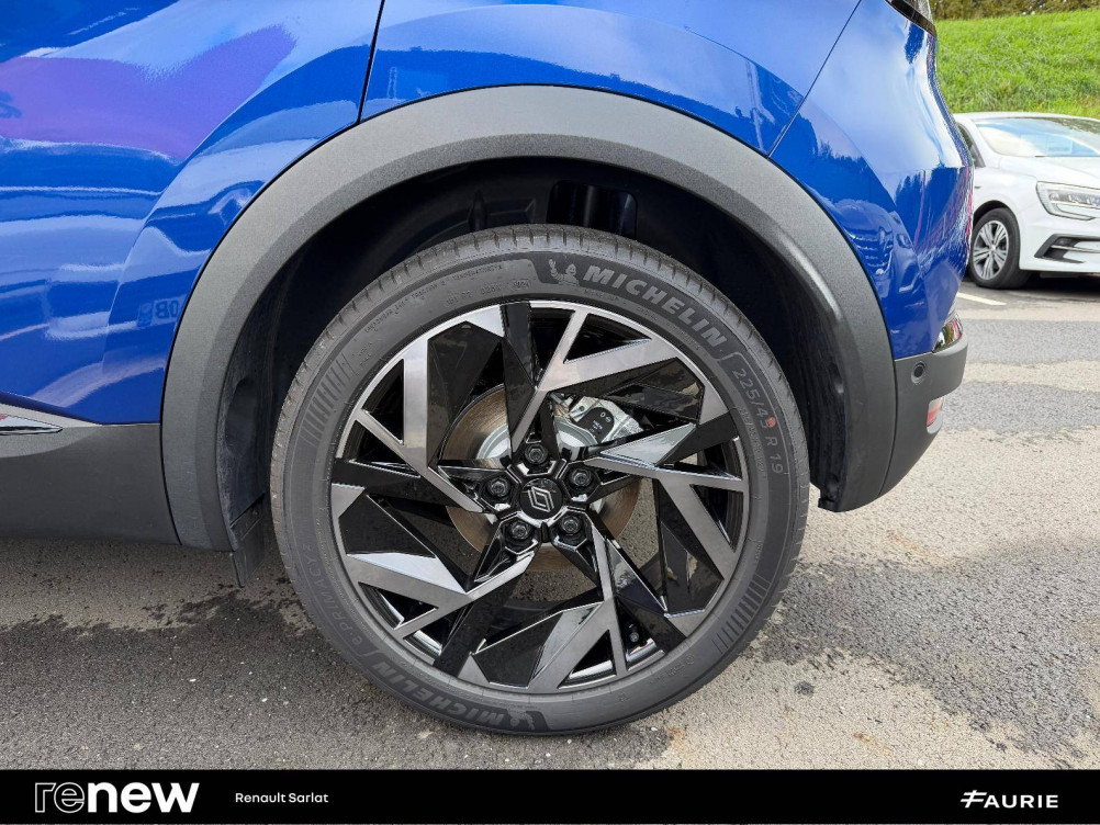 Acheter Renault Captur 2 Captur E-Tech full hybrid 145 ch esprit Alpine 5p occasion dans les concessions du Groupe Faurie