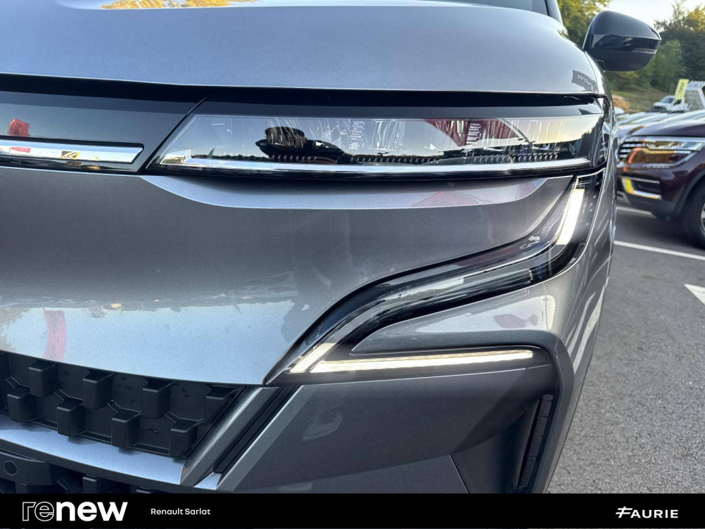 Acheter Renault Megane E-Tech Megane E-Tech EV60 220 ch super charge Iconic 5p occasion dans les concessions du Groupe Faurie