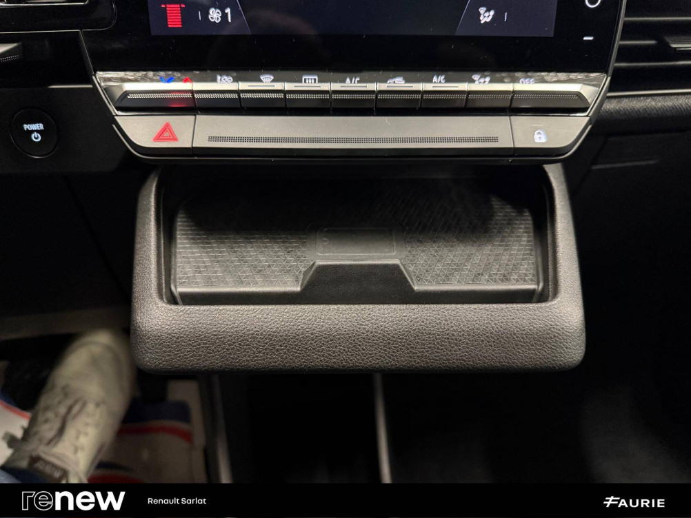 Acheter Renault Megane E-Tech Megane E-Tech EV40 130ch standard charge Equilibre 5p occasion dans les concessions du Groupe Faurie