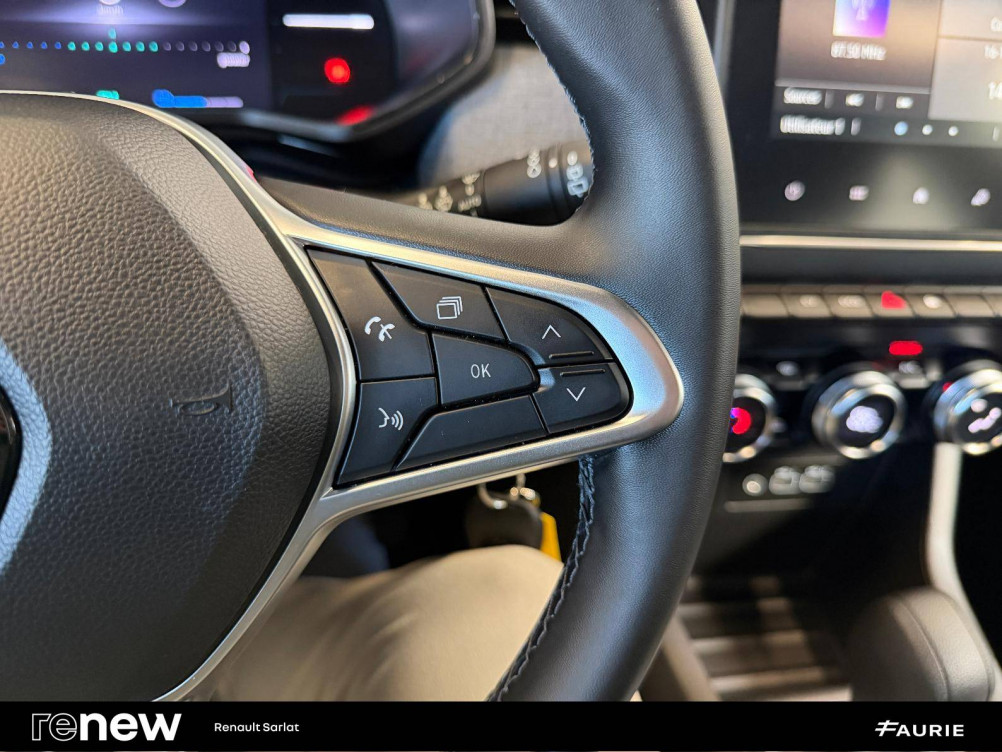 Acheter Renault Clio 5 Clio E-Tech full hybrid 145 Evolution 5p occasion dans les concessions du Groupe Faurie