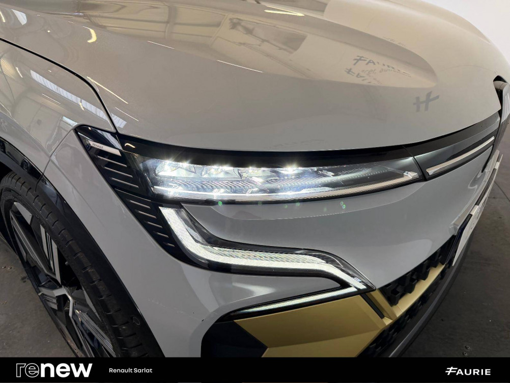 Acheter Renault Megane E-Tech Megane E-Tech EV60 220 ch super charge Iconic 5p occasion dans les concessions du Groupe Faurie