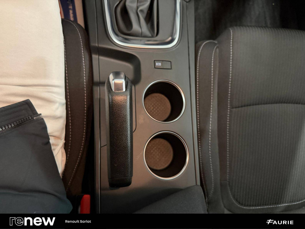 Acheter Renault Megane 4 Mégane IV Berline Blue dCi 115 EDC Business 5p occasion dans les concessions du Groupe Faurie