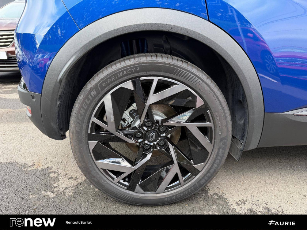 Acheter Renault Captur 2 Captur E-Tech full hybrid 145 ch esprit Alpine 5p occasion dans les concessions du Groupe Faurie