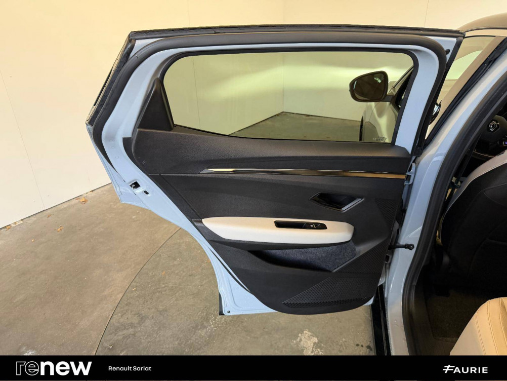 Acheter Renault Megane E-Tech Megane E-Tech EV60 220 ch super charge Iconic 5p occasion dans les concessions du Groupe Faurie