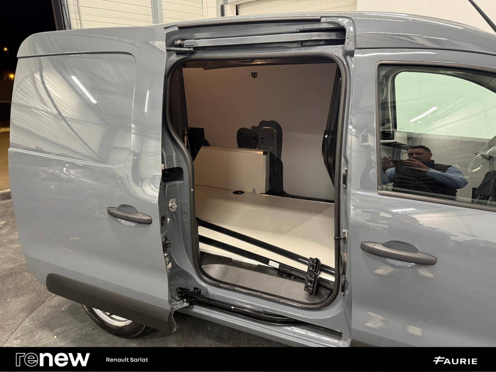 Acheter Renault Express 2 EXPRESS VAN BLUE DCI 95 - 22 CONFORT 5p occasion dans les concessions du Groupe Faurie