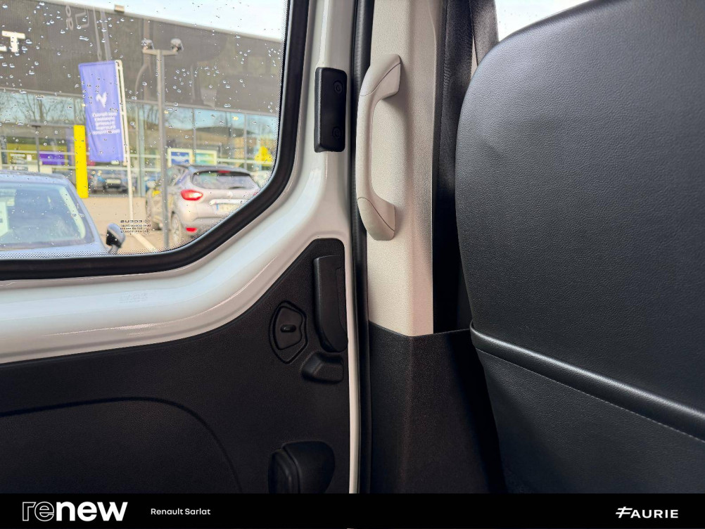 Acheter Renault Trafic 3 TRAFIC CA L2H1 3000 KG BLUE DCI 130 GRAND CONFORT 4p occasion dans les concessions du Groupe Faurie